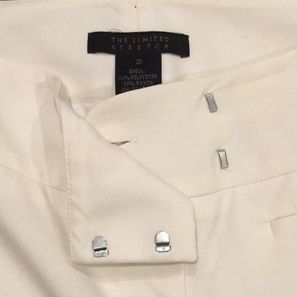 White Capri/ Crop pants - Picture 5 of 7